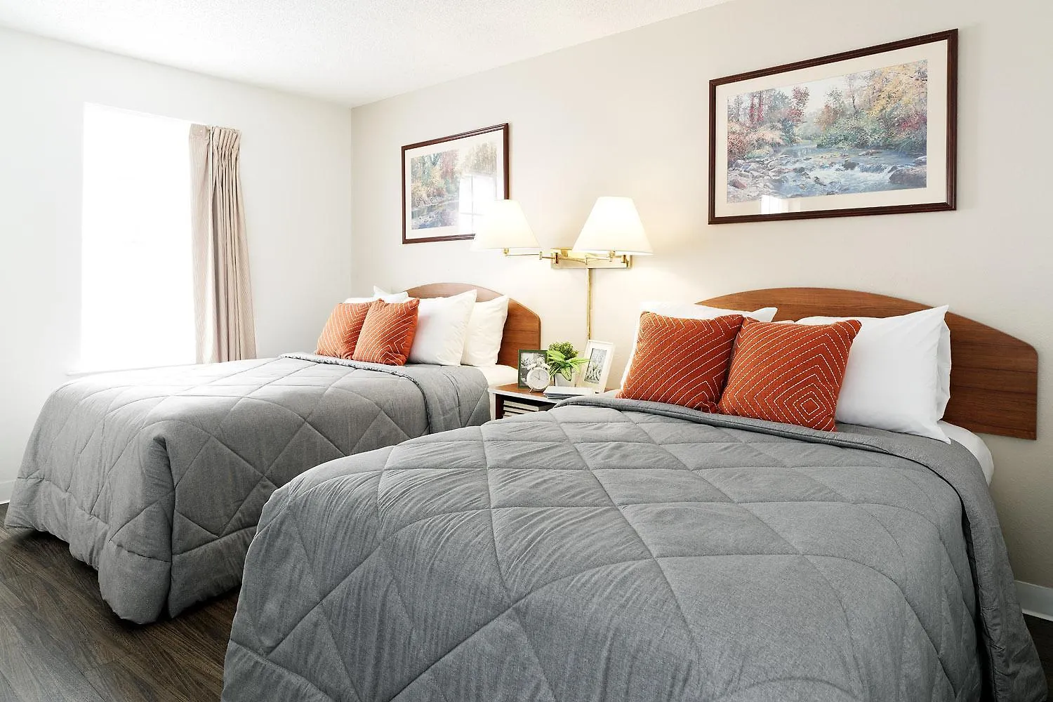 Otel Intown Suites Extended Stay Charlotte Nc -East Independence
