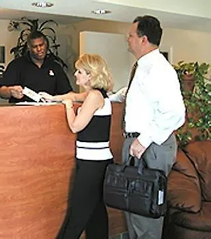 Intown Suites Extended Stay Charlotte Nc -East Independence Otel